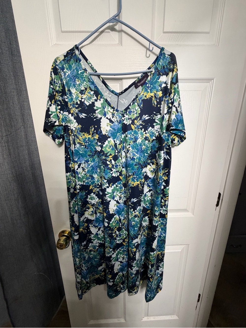 Floral v neck dress